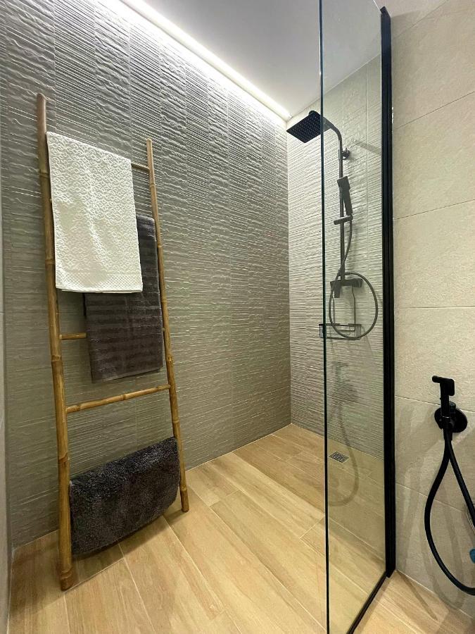 Town Hall Suite Аликанте Екстериор снимка