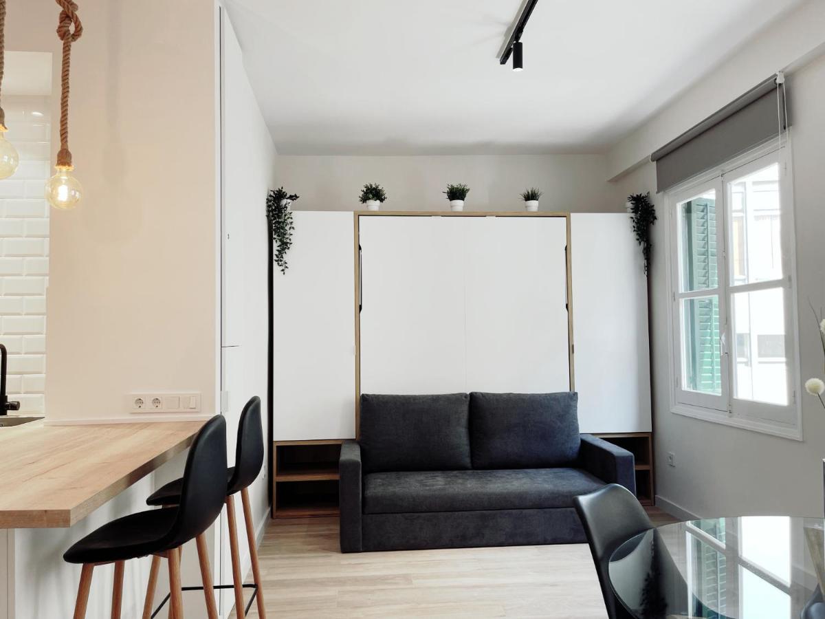 Town Hall Suite Аликанте Екстериор снимка