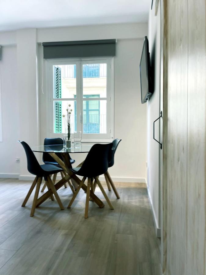 Town Hall Suite Аликанте Екстериор снимка